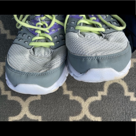 Grey Reeboks - Picture 2 of 7